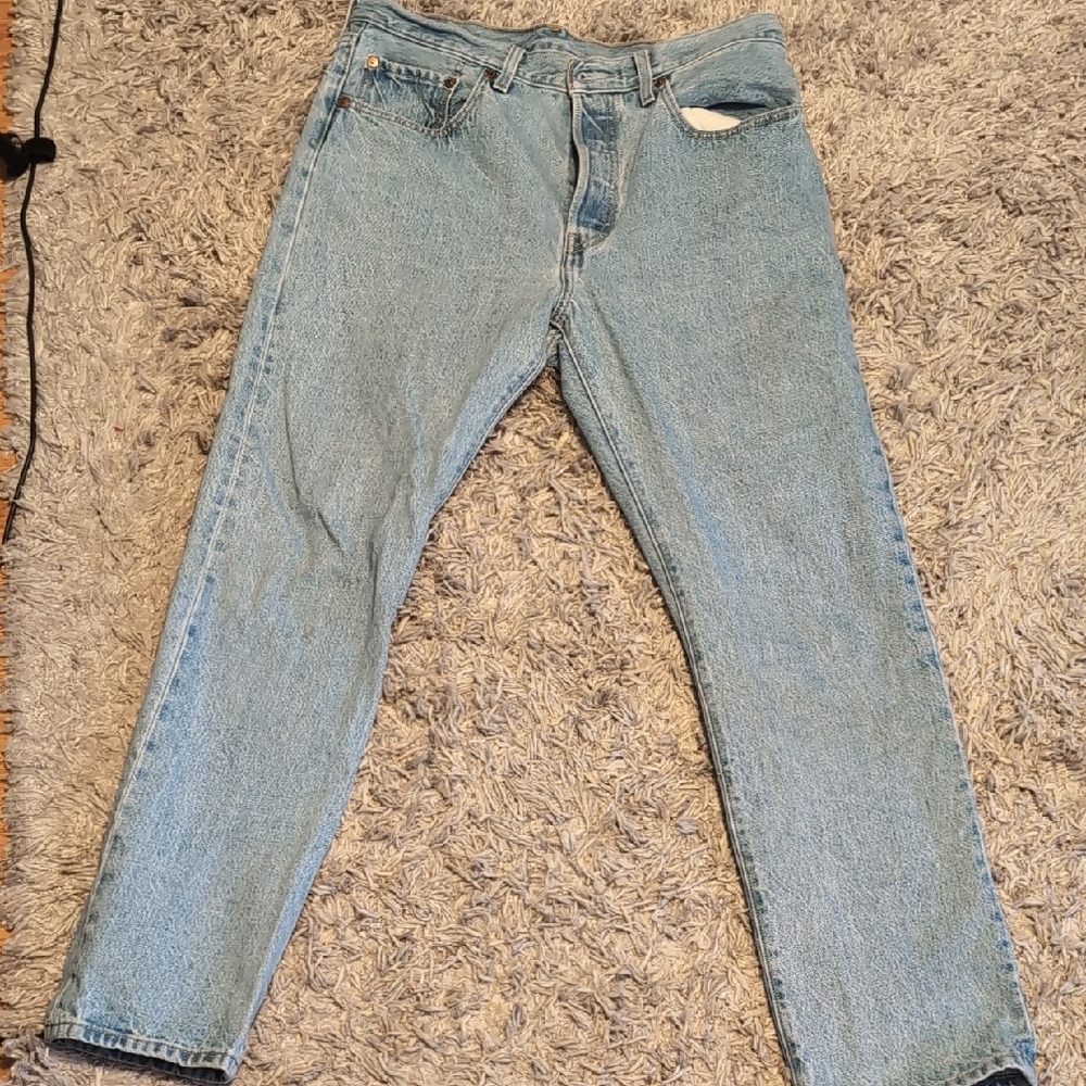 Women's Levi's 501 Button Fly Light Wash 30x30
